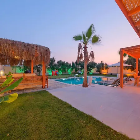 Villa Mono 1 *