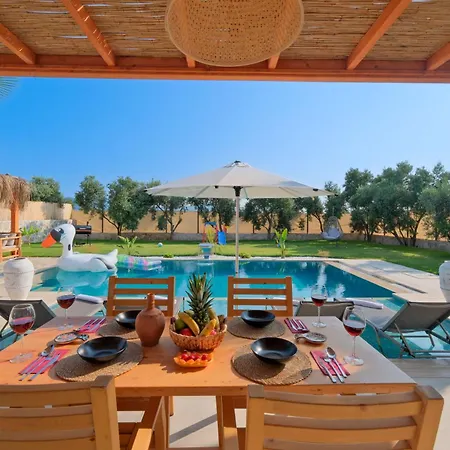 Villa Mono 1 *