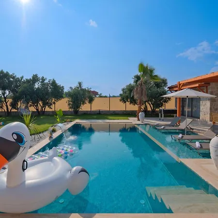 Villa Mono 1