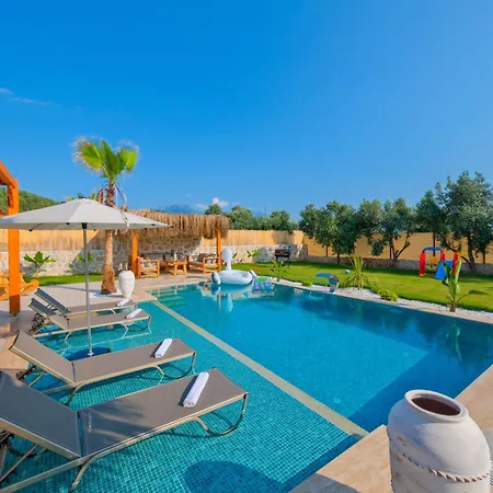 Villa Mono 1
